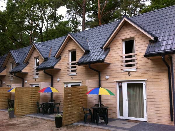 Willa i Domki Pod Dębami