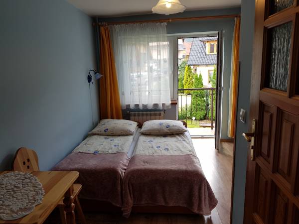 Pokoj dwuosobowy z łazienką