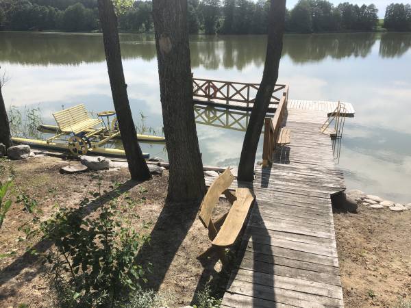 Kamienny Dworek Pokoje Gościnne i Pracownicze