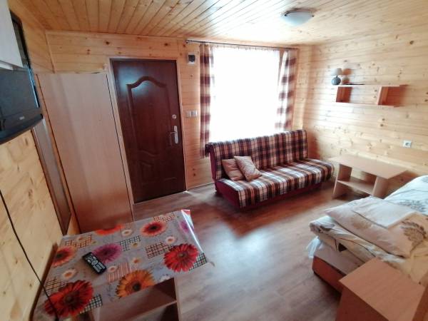 Pokoje I Domki 
