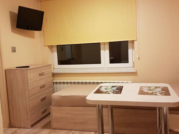 Gościnna Trzynastka - Pokoje do wynajęcia