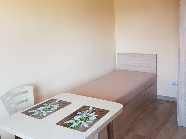 Gościnna Trzynastka - Pokoje do wynajęcia