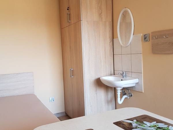 Gościnna Trzynastka - Pokoje do wynajęcia