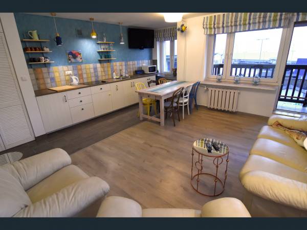 Apartament 58 - salon z kuchnią II