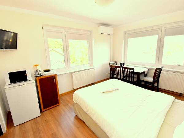 Holiday Łeba Pokoje i Apartamenty Gościnne