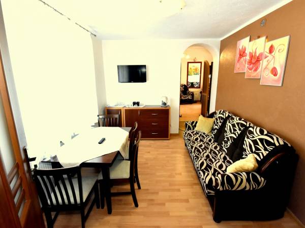 Holiday Łeba Pokoje i Apartamenty Gościnne