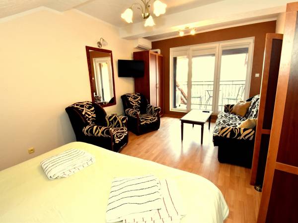 Holiday Łeba Pokoje i Apartamenty Gościnne