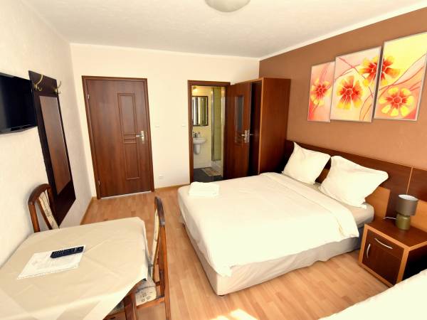 Holiday Łeba Pokoje i Apartamenty Gościnne