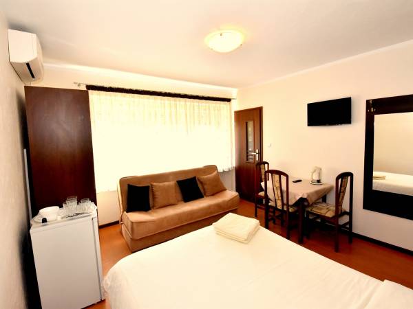 Holiday Łeba Pokoje i Apartamenty Gościnne