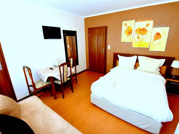 Holiday Łeba Pokoje i Apartamenty Gościnne