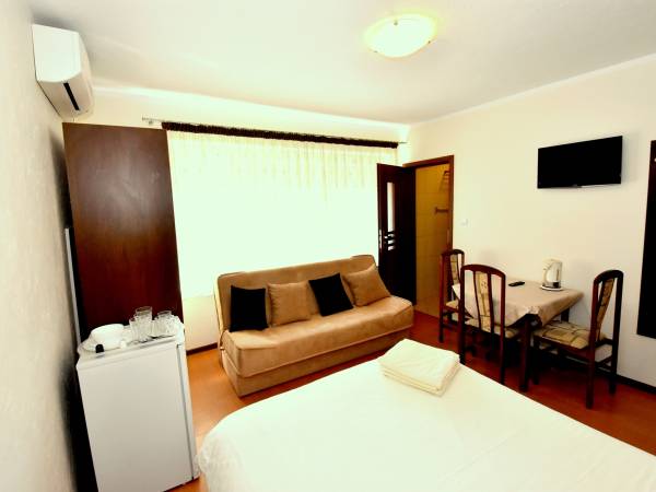 Holiday Łeba Pokoje i Apartamenty Gościnne