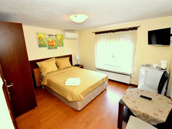 Holiday Łeba Pokoje i Apartamenty Gościnne