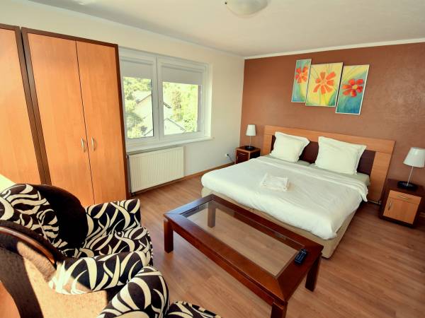 Holiday Łeba Pokoje i Apartamenty Gościnne