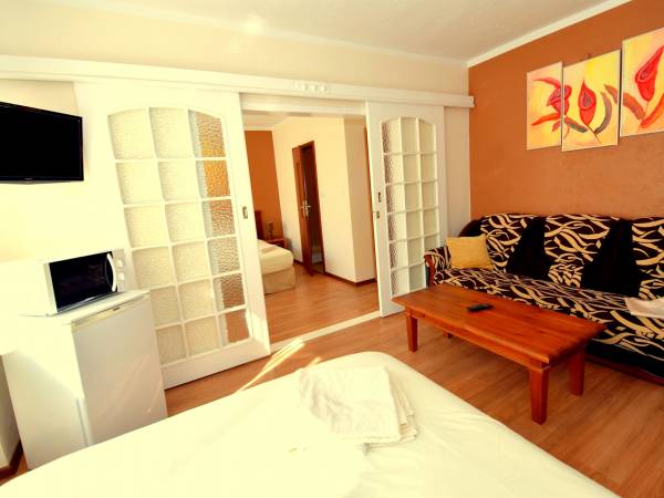 Holiday Łeba Pokoje i Apartamenty Gościnne