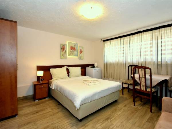 Holiday Łeba Pokoje i Apartamenty Gościnne