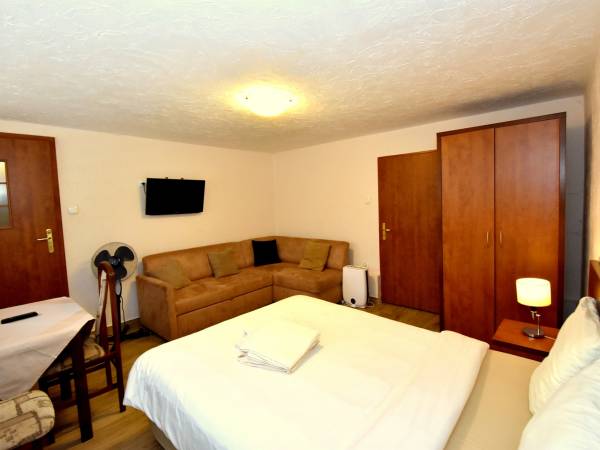 Holiday Łeba Pokoje i Apartamenty Gościnne