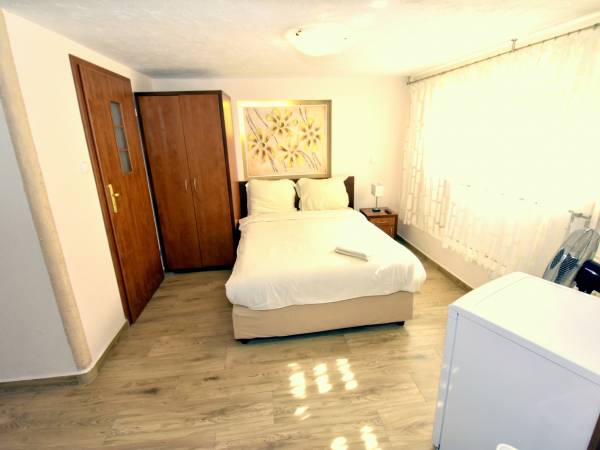 Holiday Łeba Pokoje i Apartamenty Gościnne