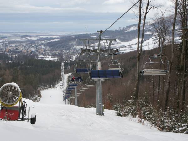 Wyciąg narciarski w Zlaté Hory ( 6 km. od Domku Żabie Oczko).