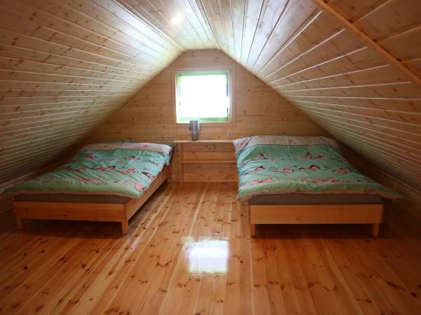 Sypialnia na poddaszu Agroweekend Mini
