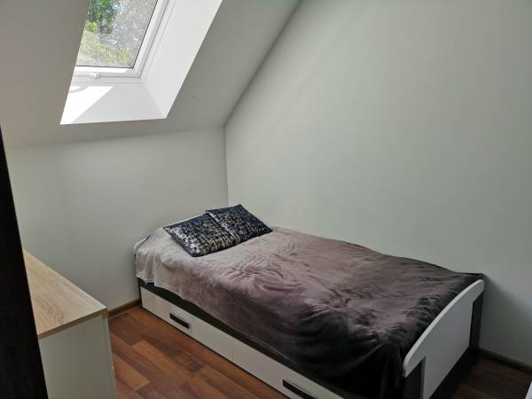 dodatkowa sypialnia przy antresoli większy 8 osobowy domek