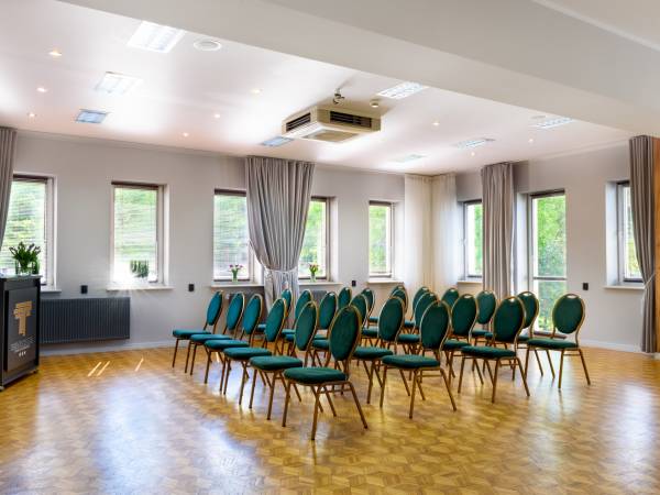 Tailor Hotel Sport & Conference