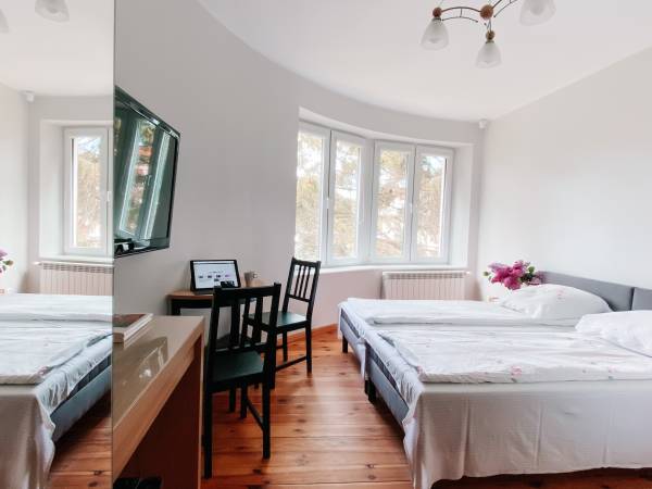 POKOJ DWUSOBOWY NA PIETRZE (nr 8)