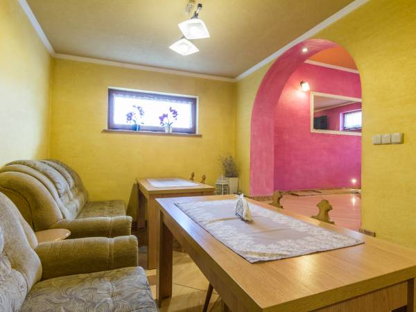 Jadalnia obok kuchni