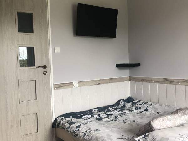 Kamienny Dworek Pokoje Gościnne i Pracownicze