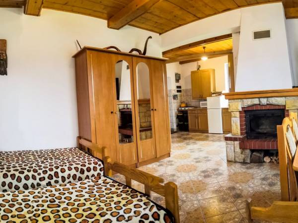 Apartament (parter domku 12os)