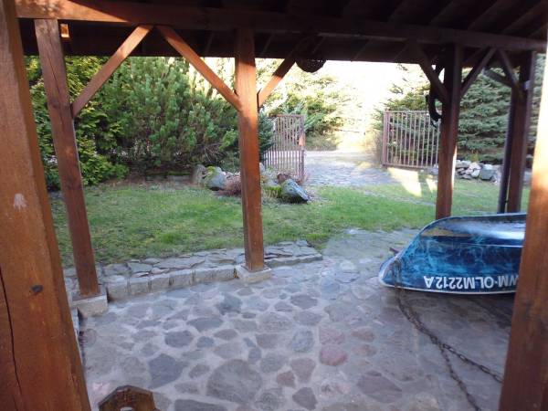 Dom w Zieleni Nad Jeziorem