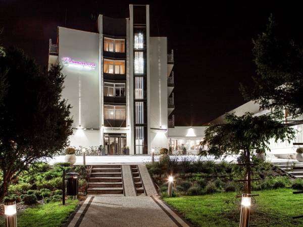 Primavera Jastrzebia Gora nocą