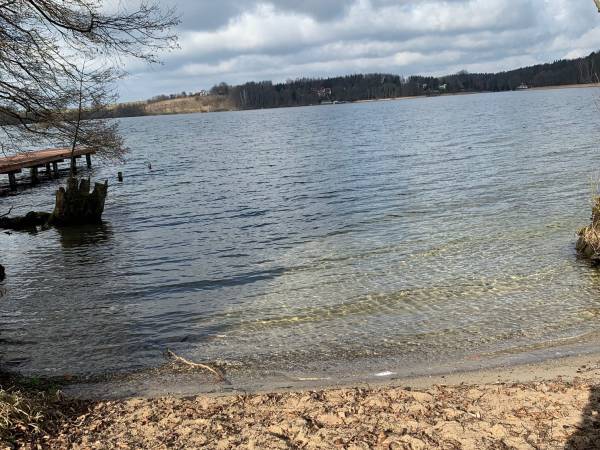 Dom w Zieleni Nad Jeziorem