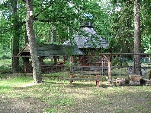 zabytek klasy zero przy pensjonacie