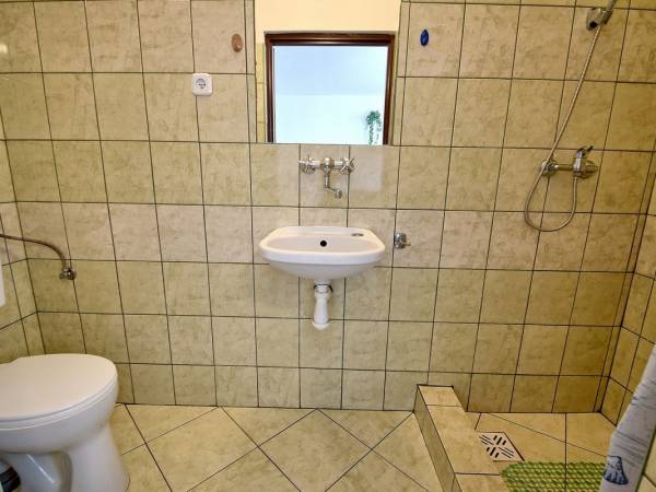 łazienki w pokojach