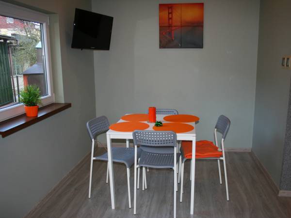 Pokój z aneksem kuchennym