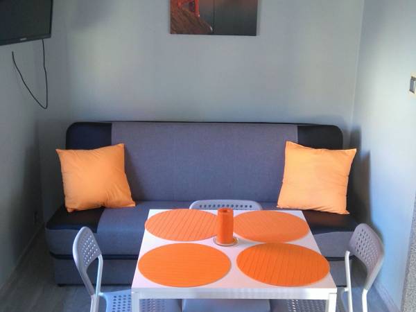 Pokój z aneksem kuchennym