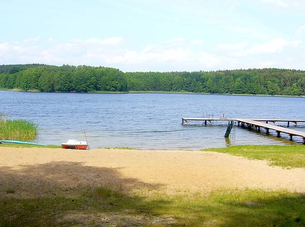 Plaza nad jeziorem Chlop