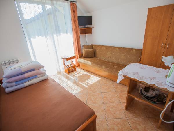 Pokój 2-3 osobowy z osobną łazienką