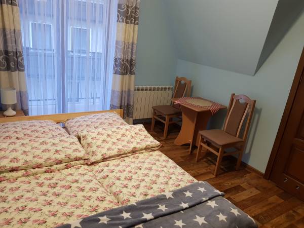 Pokoj dwuosobowy z łazienką