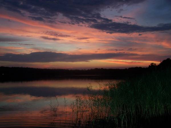 zachody slońca nad jeziorem Pile