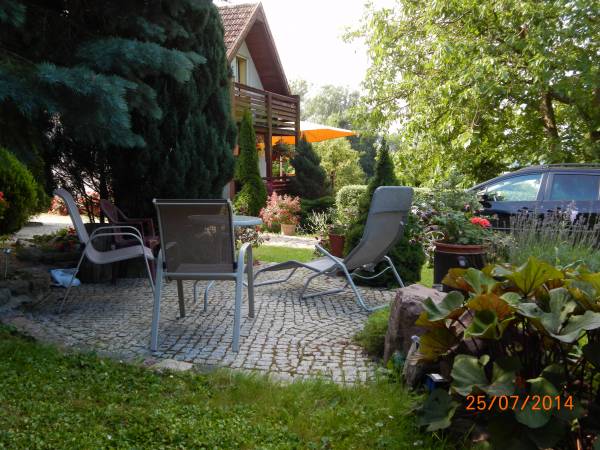 miejsce rekreacyjne na posesji