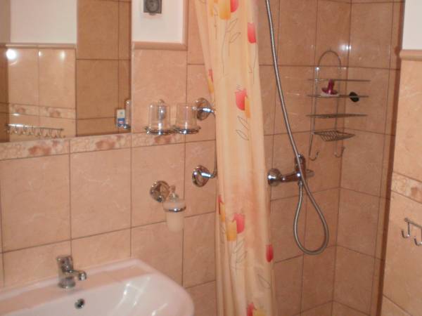 Łazienka do pokoju nr 2