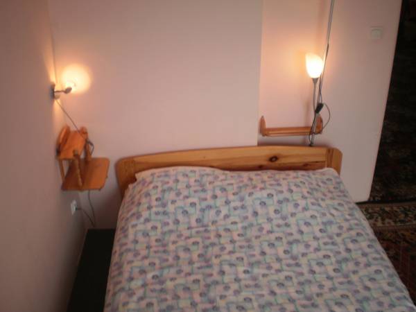 Pokój nr4 z łazienką - łóżko dwuosobowe.