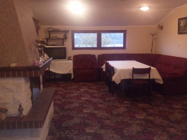 aneks wypoczynkowy = po prawej wejście do pokoju nr 3