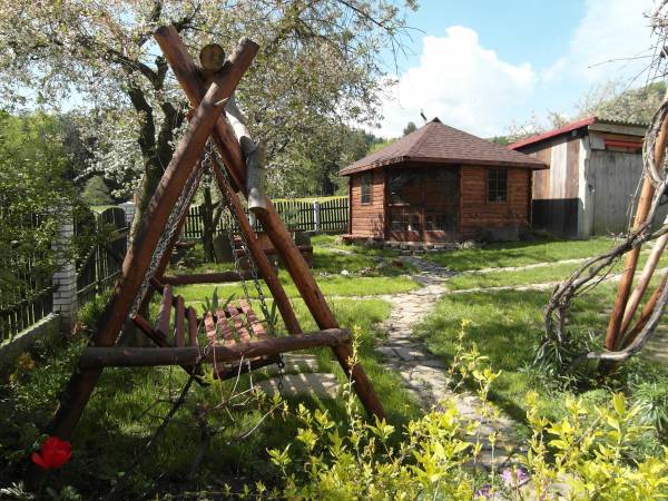 Przydomowa Altana z grillem i wędzarnią.