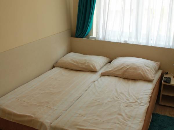 Willa i Domki Pod Dębami