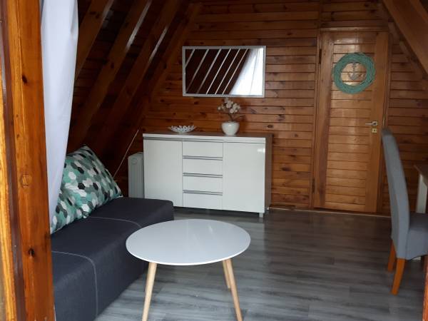 Domek Tramp 8 osobowy.