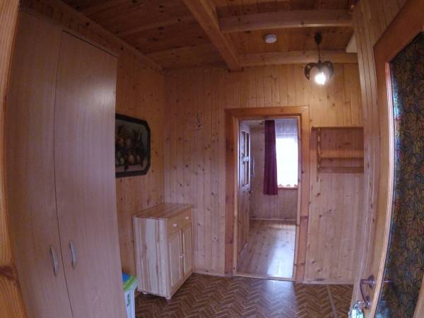 Domek II - przedpokój