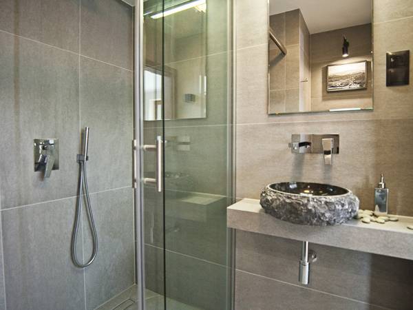 Czarny szlak - łazienka (piętro)