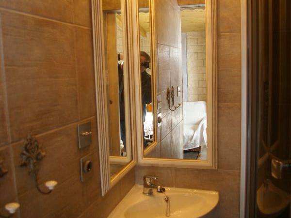 Łazienka w pokoju "AHOJ PRZYGODO!"